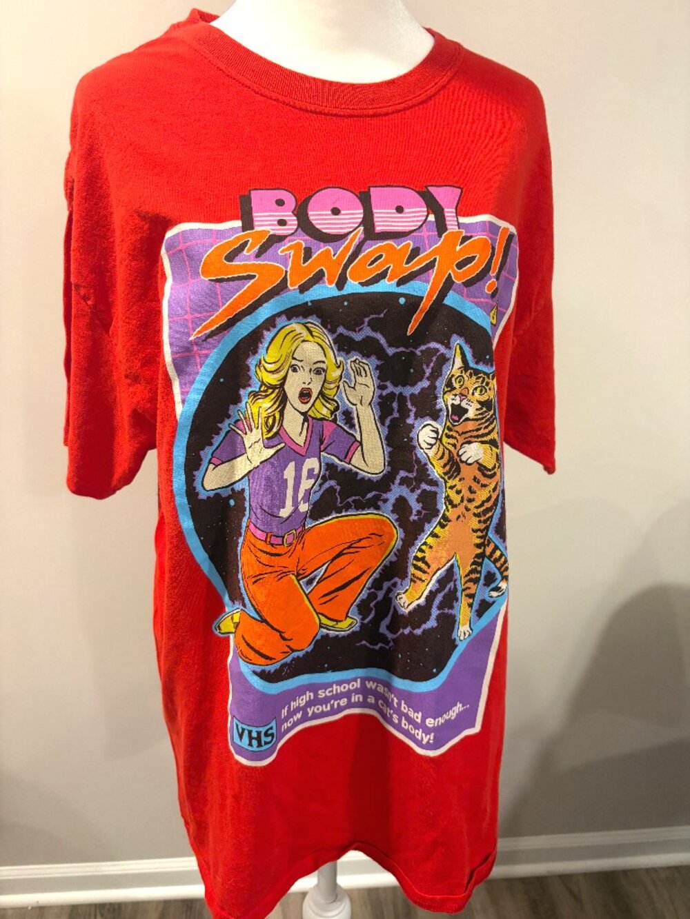 Steven Rhodes Body Swap Retro 80s Graphic Tee Red L